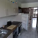 Lena דירה
